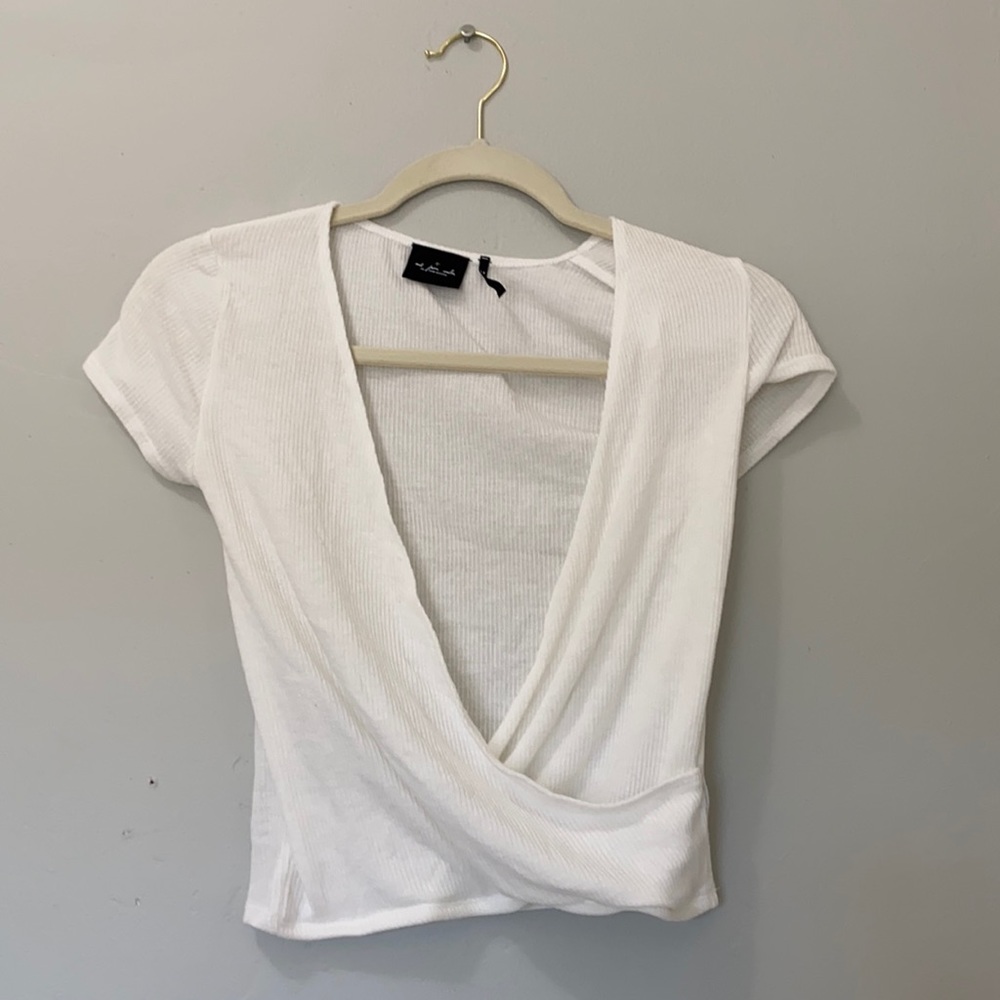 Low V-Cut White T